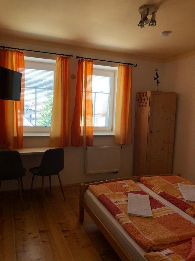 Pension Maate Cesky Krumlov Bagian luar foto