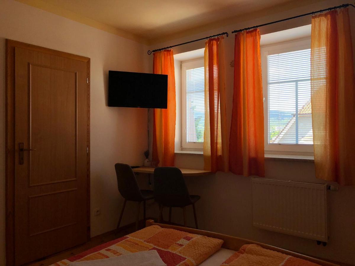 Pension Maate Cesky Krumlov Bagian luar foto